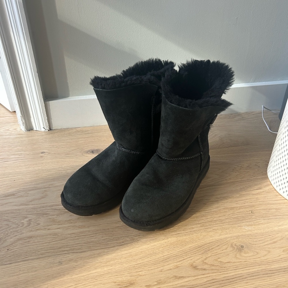 UGG Nash Boots Black Size 8 - Picture 5 of 6